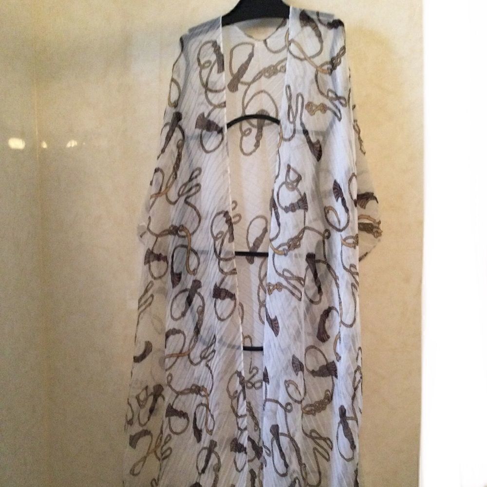 White sheer pleated kimono coverup, horsebit print - Picture 3 of 5